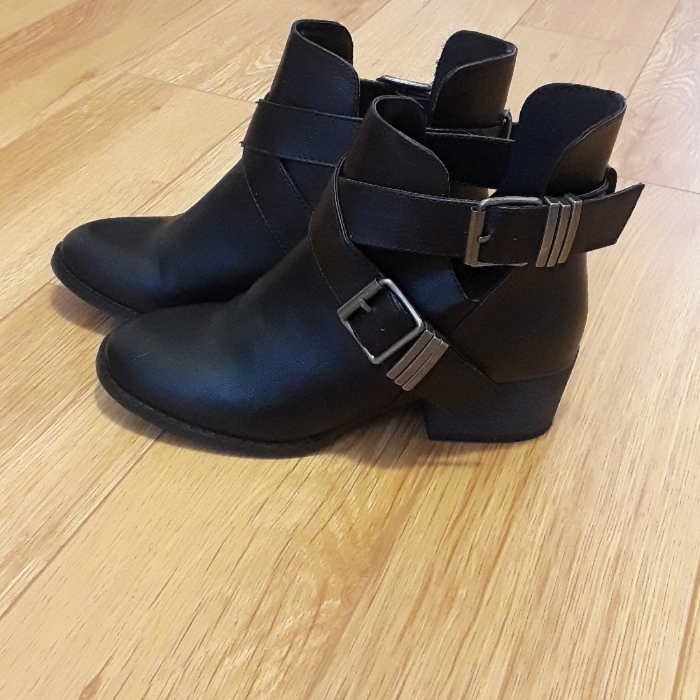 Black boots
